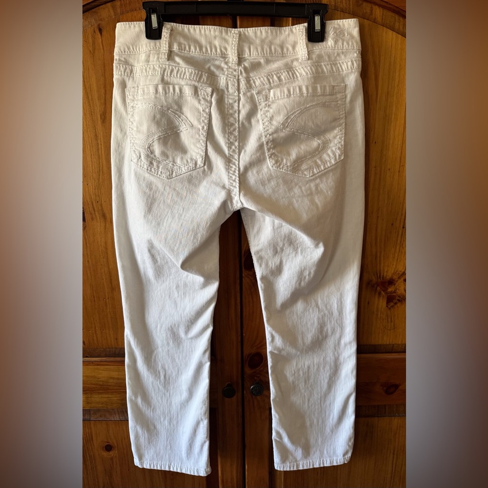 SILVER SUKI WHITE CAPRI JEANS SIZE 30